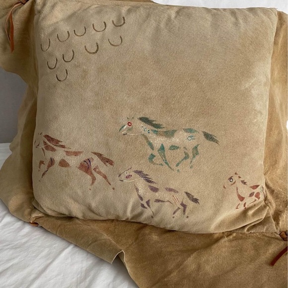 handmade hand painted Native America leather suede pillow indian pony horse OOAK - Picture 5 of 8
